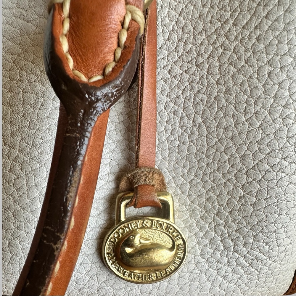 Vtg Dooney & Bourke All Weather Leather Top Handle Crossbody Convertible Bag - Picture 11 of 15
